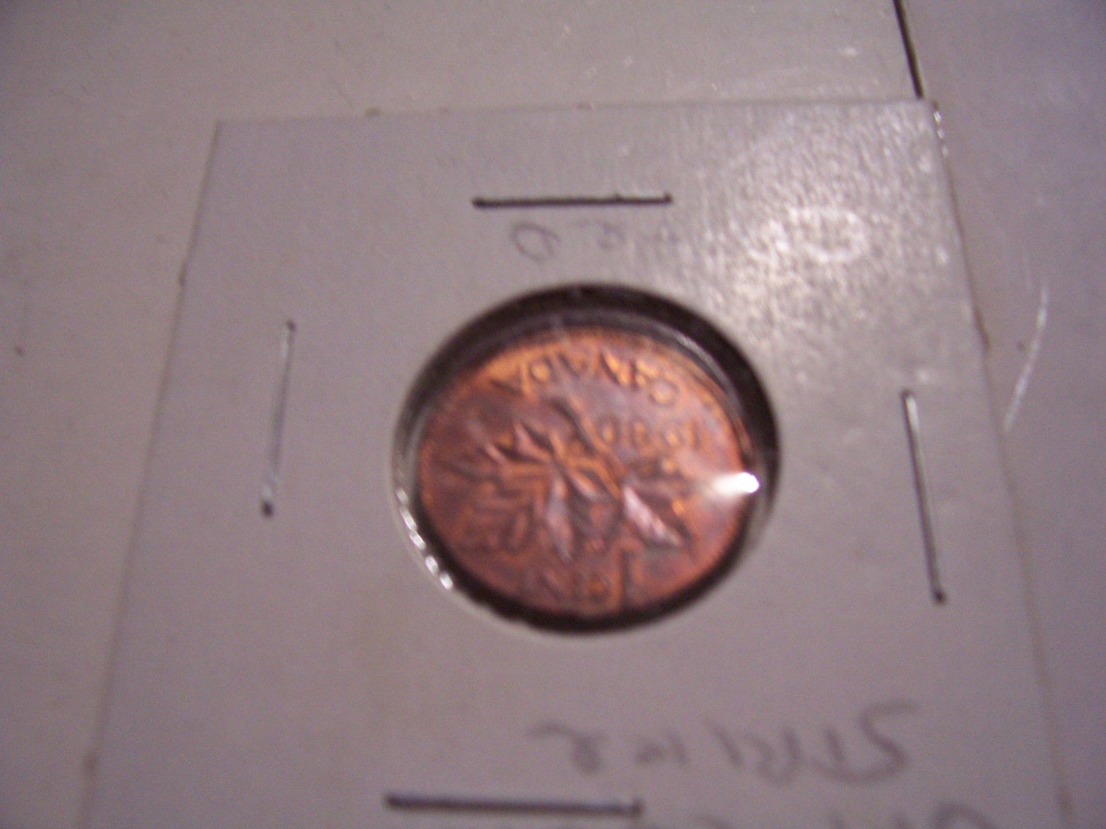 ERROR CAPPED OFF CENTER STRIKE CANADIAN 1980 ONE CENT COIN