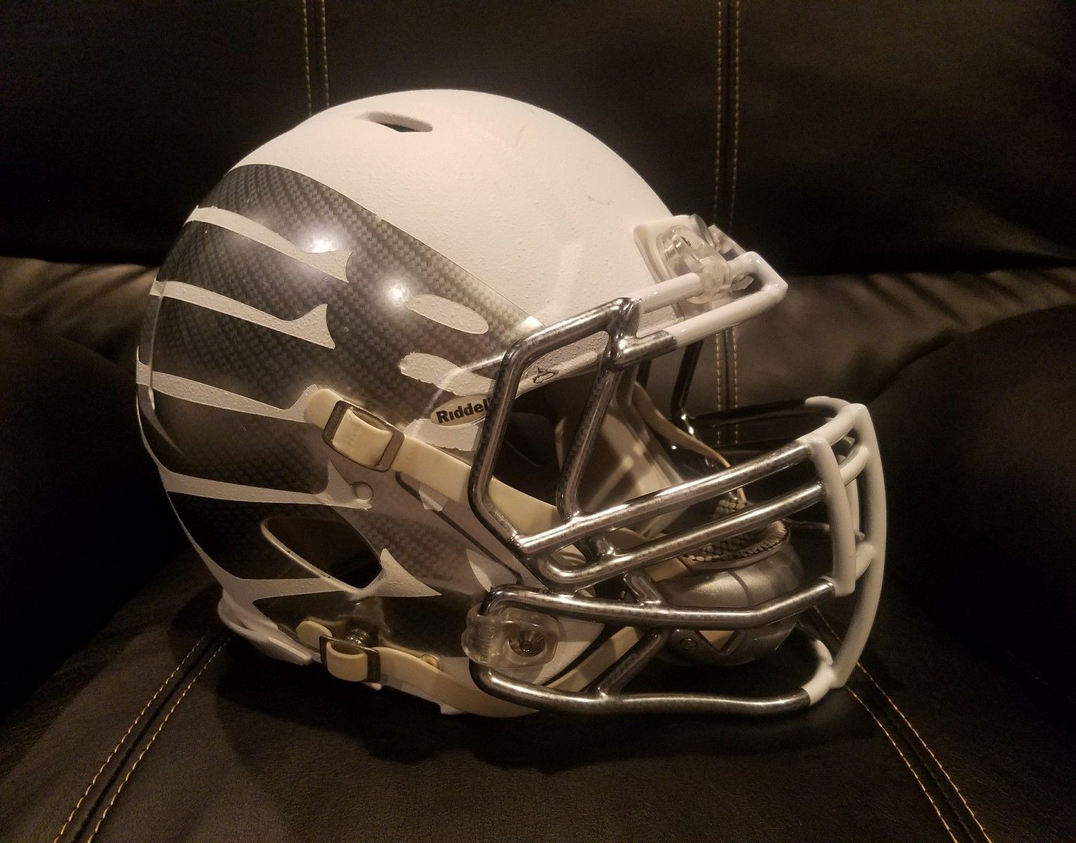 Oregon Ducks Game Worn Used Helmet 2015 CFP Title Game Riddell Speed Rare Intact