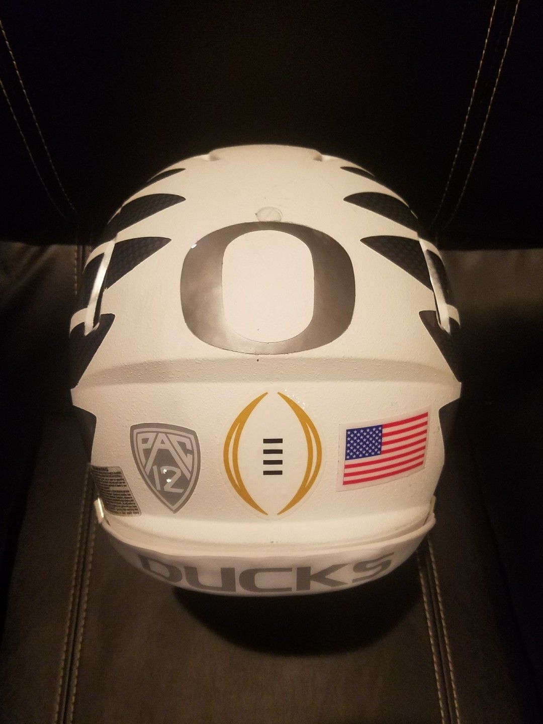 Oregon Ducks Game Worn Used Helmet 2015 CFP Title Game Riddell Speed Rare Intact