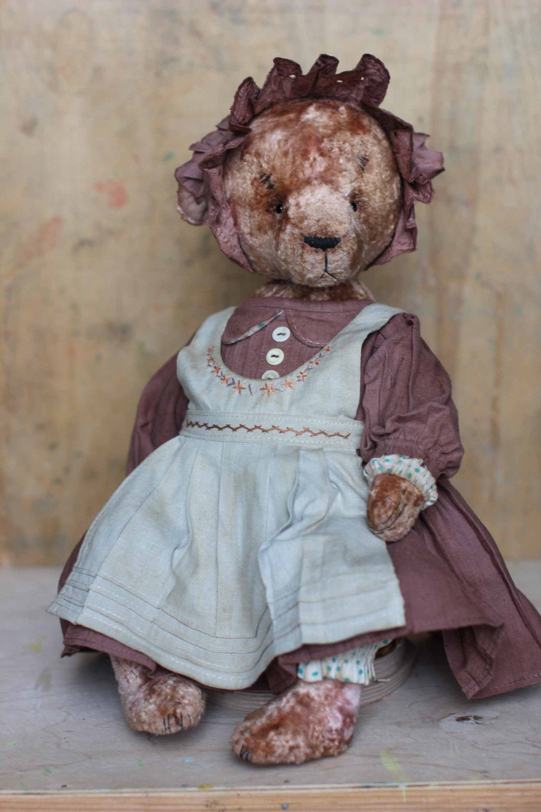 Marina's Bears vintage artist teddy bear. OOAK Antique style. Plush, 45cm.