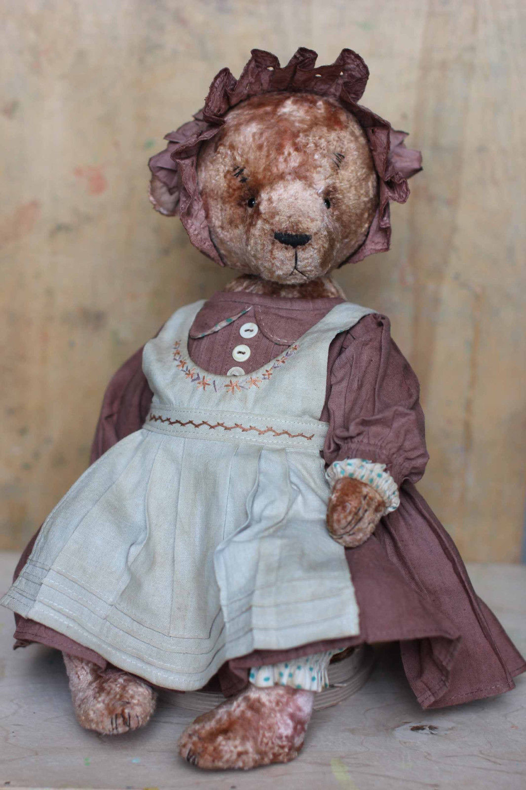 Marina's Bears vintage artist teddy bear. OOAK Antique style. Plush, 45cm.