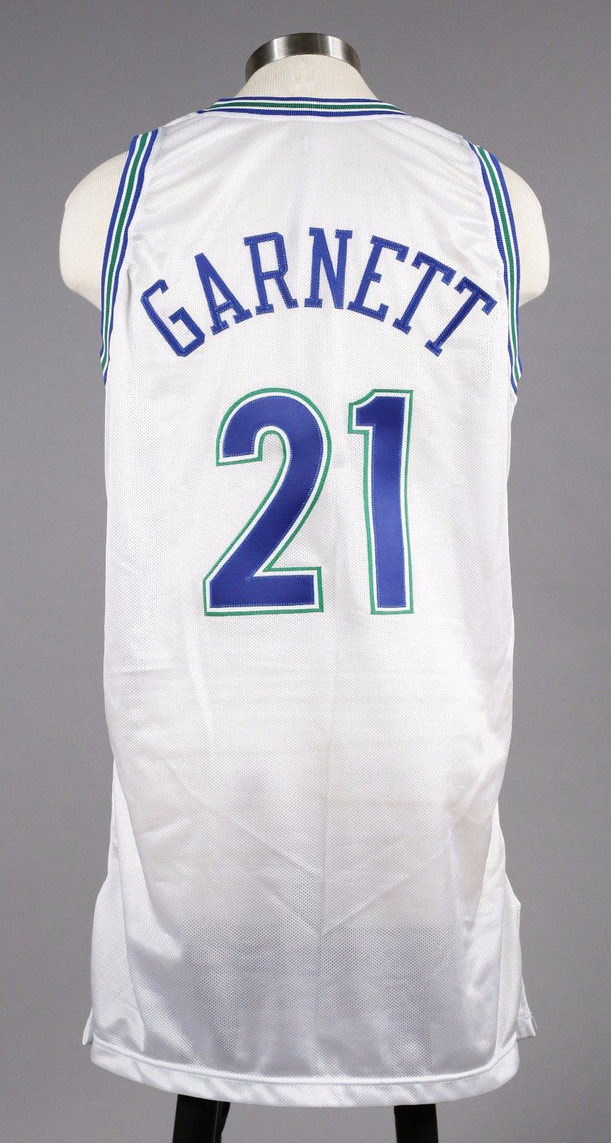 Kevin Garnett Game-Used Rookie Jersey 1995-96 Minnesota Timberwolves w/ JSA Auth