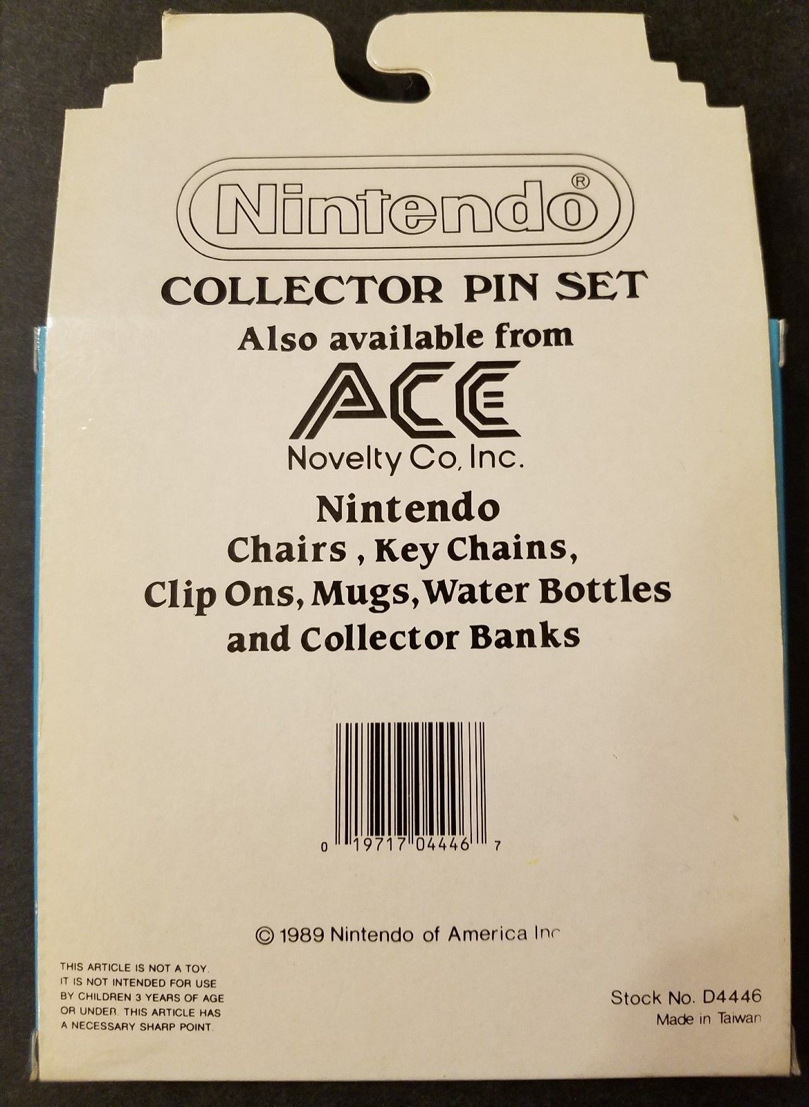 RARE 1989 Nintendo Collector's Pin Set Mario Luigi Princess