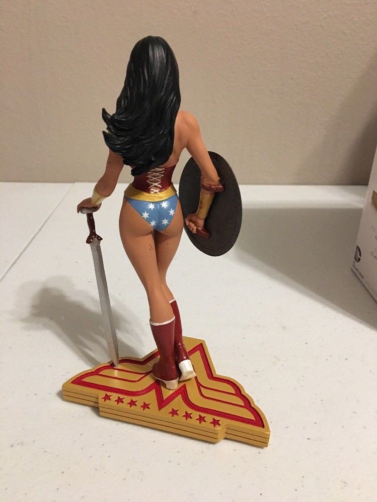 Wonder Woman: The Art of War Statue - by Yanick Paquette DC Collectibles