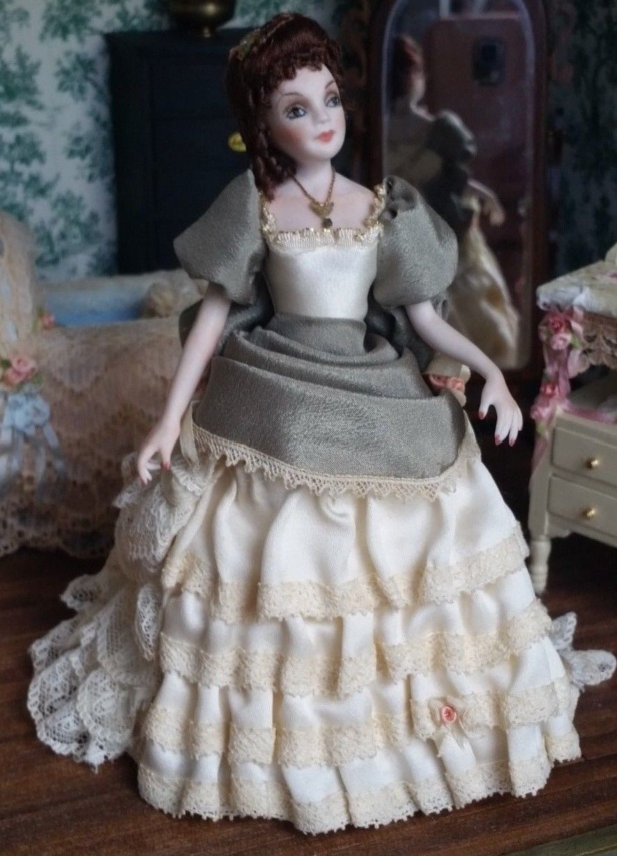Dollhouse Miniature Artisan Lilli Ann Hamilton Porcelain Doll 1:12