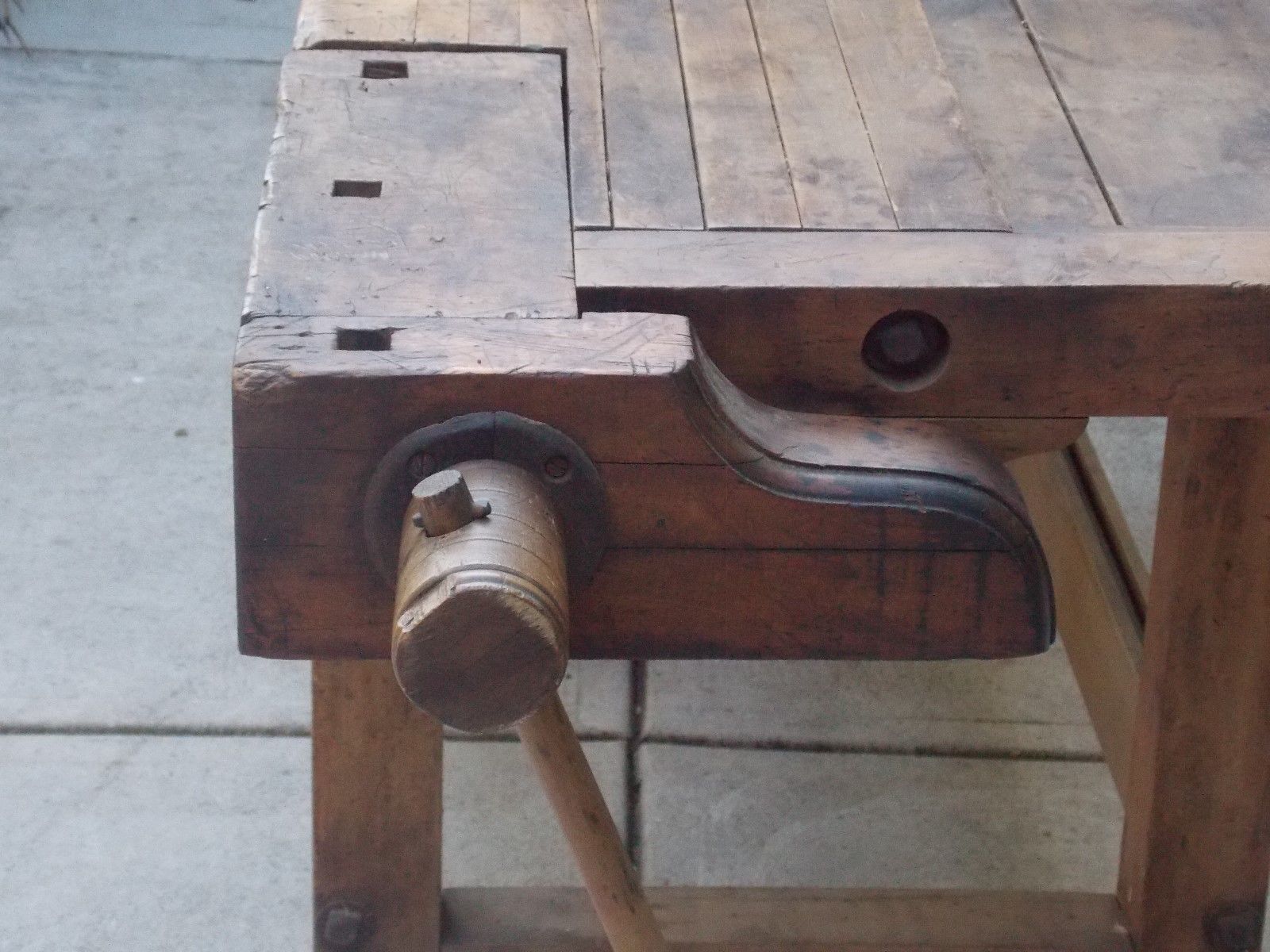 Antique 1800's Carpenters Woodworkers Wood Bench 2 Vises Hall  2 Pc Castors