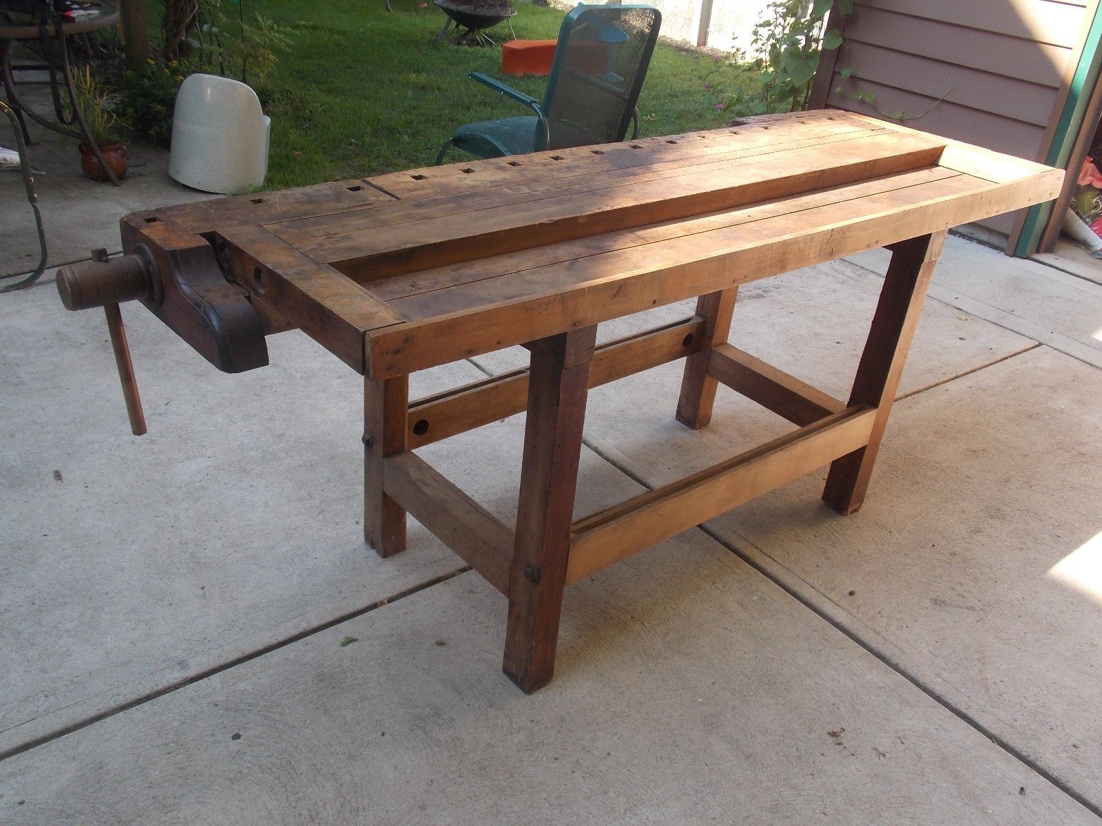 Antique 1800's Carpenters Woodworkers Wood Bench 2 Vises Hall  2 Pc Castors