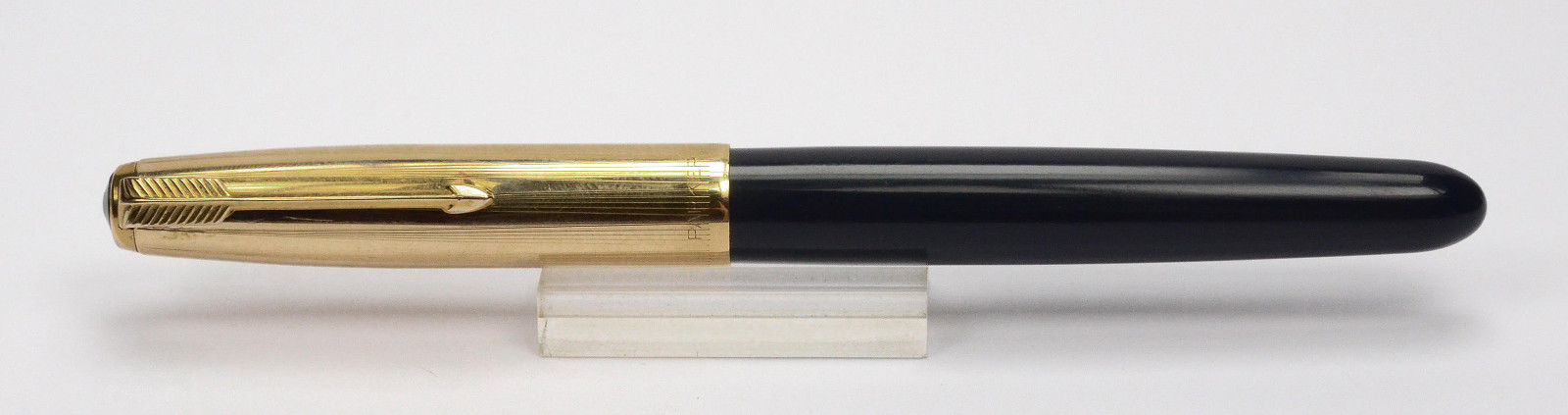 PARKER 51 Dark Blue & Gold Vintage Fountain Pen USA 1950's EF Nib