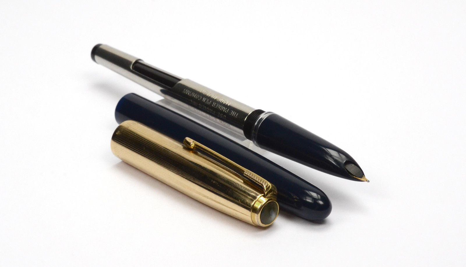 PARKER 51 Dark Blue & Gold Vintage Fountain Pen USA 1950's EF Nib