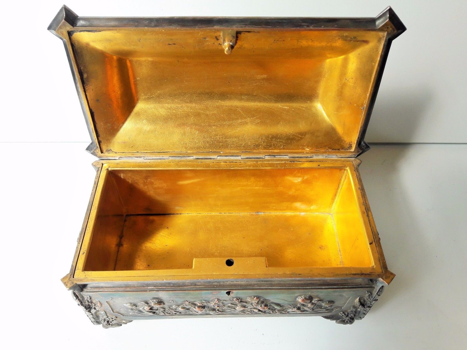 NICE ANTIQUE 1880 FRENCH SILVERED BRONZE CHERUB JEWELRY BOX CASKET F BARBEDIENNE