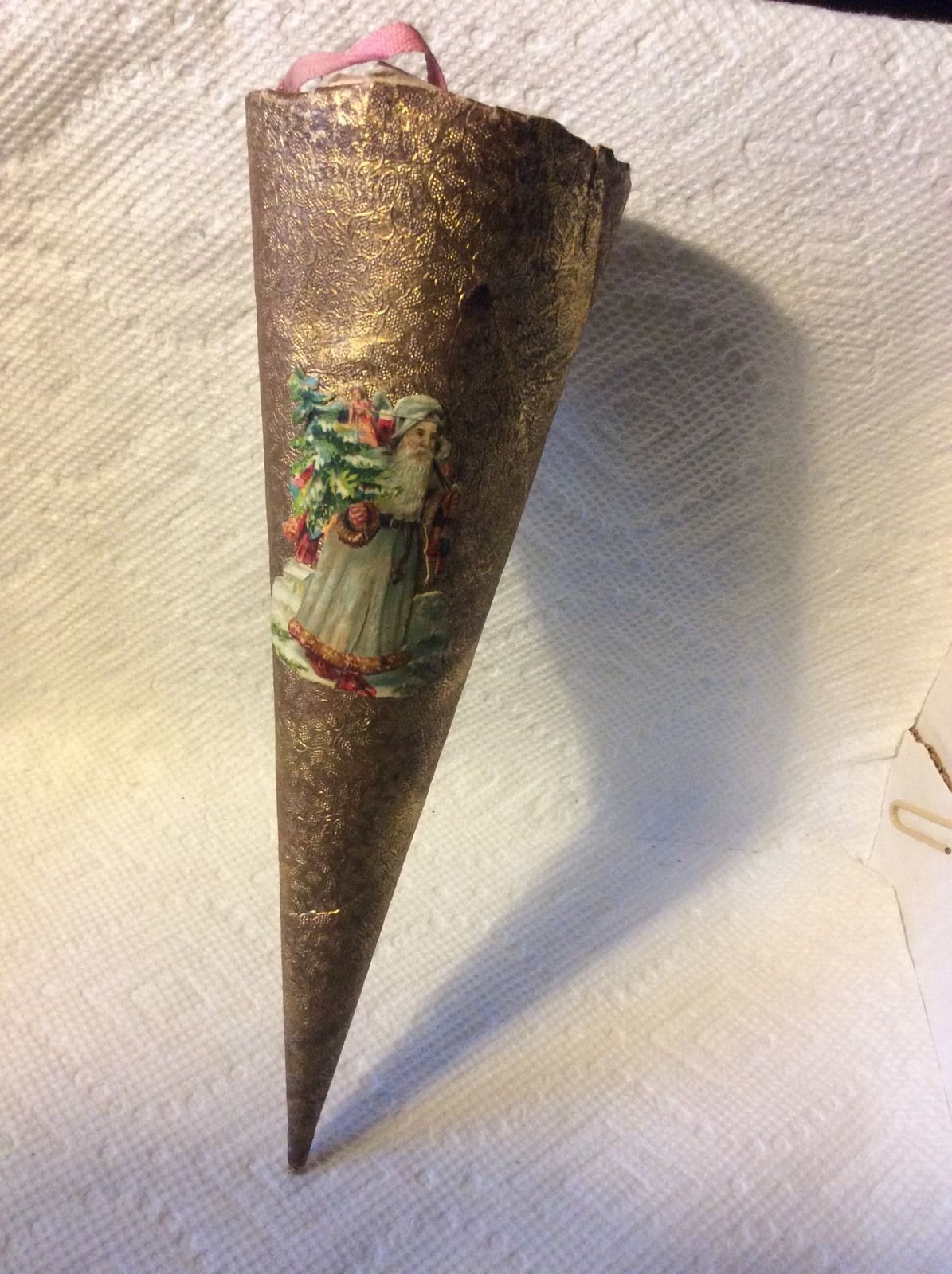 OLD GERMAN DRESDEN GOLD CORNUCOPIA CANDY CONTAINER WITH SANTA CHRISTMAS ORNAMENT