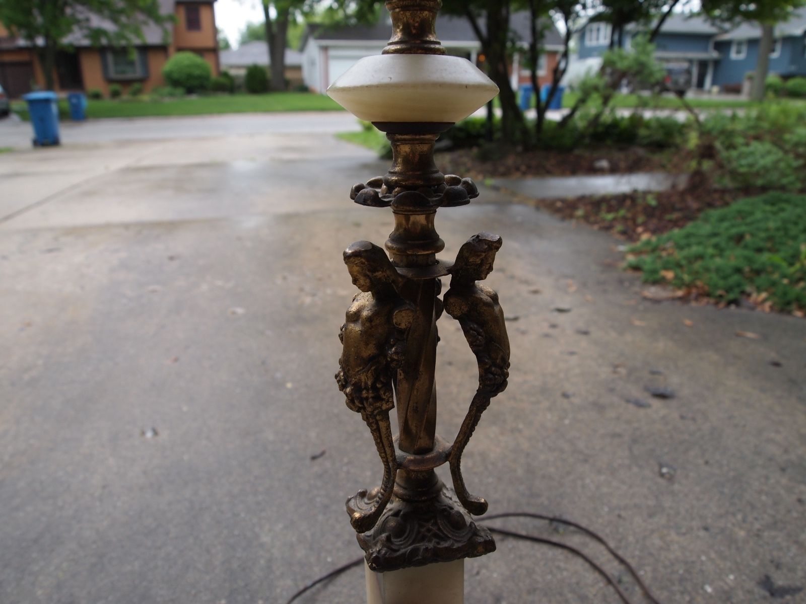 HIGHLY DECORATED ART DECO STYLE ONYX AND BRASS FLOOR LAMP