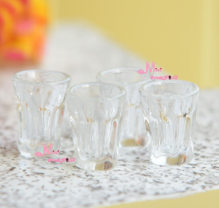 Dollhouse Miniature 1:12 Toy Kitchen 4 pcs of plastic Bistro Glasses