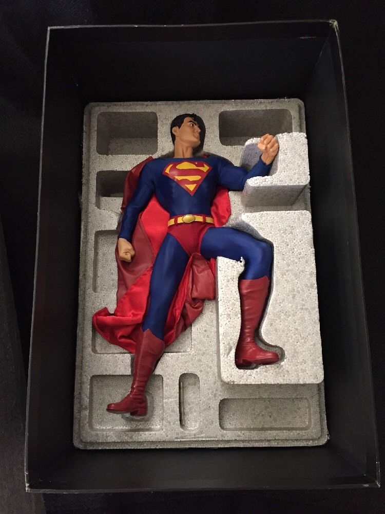 DC Direct DC Comics Gallery SUPERMAN 1:4 Scale Museum Quality Statue FREE SHIP