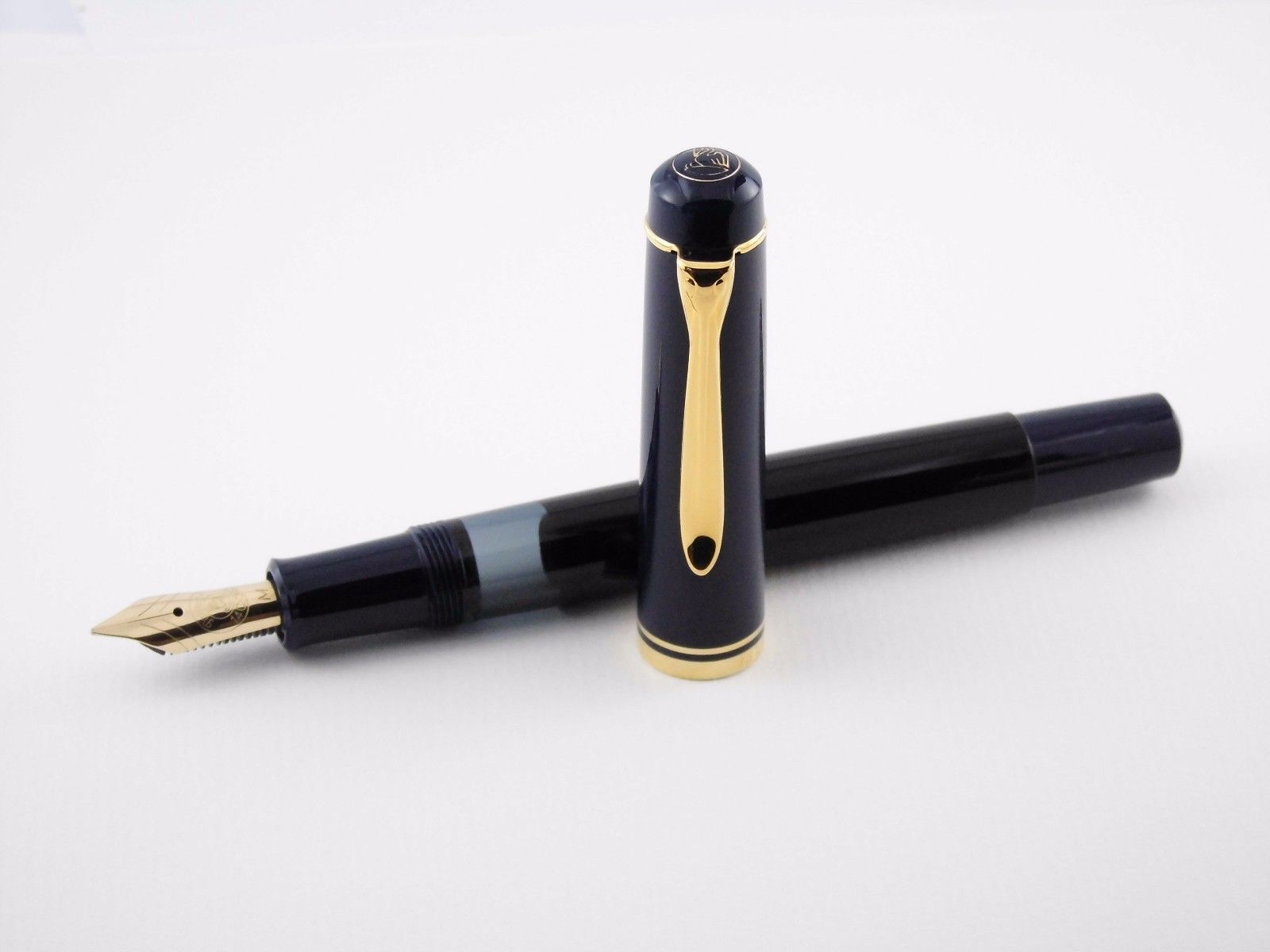 Vintage "Pelikan M250" Old Style Fountain Pen-Blue/Black-14K M-Germany 1990s