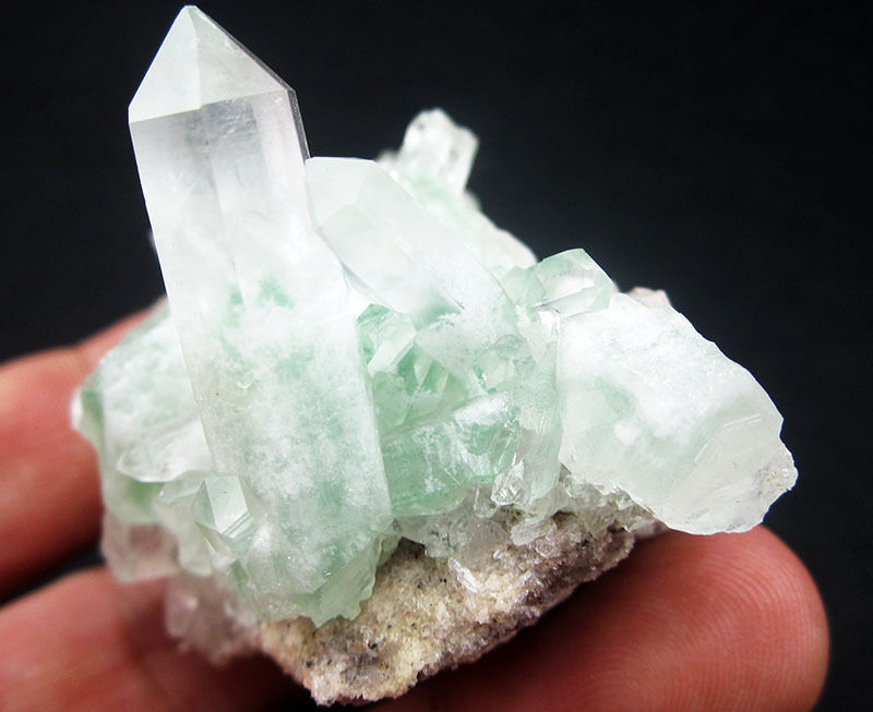 63g green Quartz crystal minerals specimens,China!