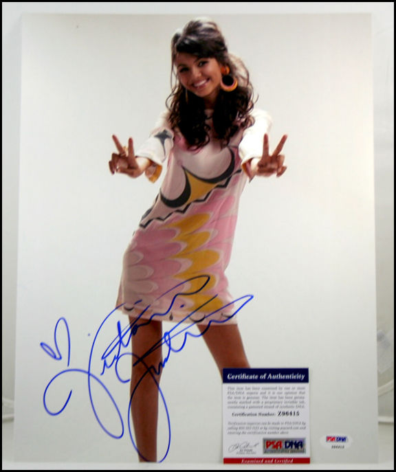 VICTORIA JUSTICE AUTOGRAPH SIGNED 11X14 PHOTO PICTURE PSA PSA/DNA COA