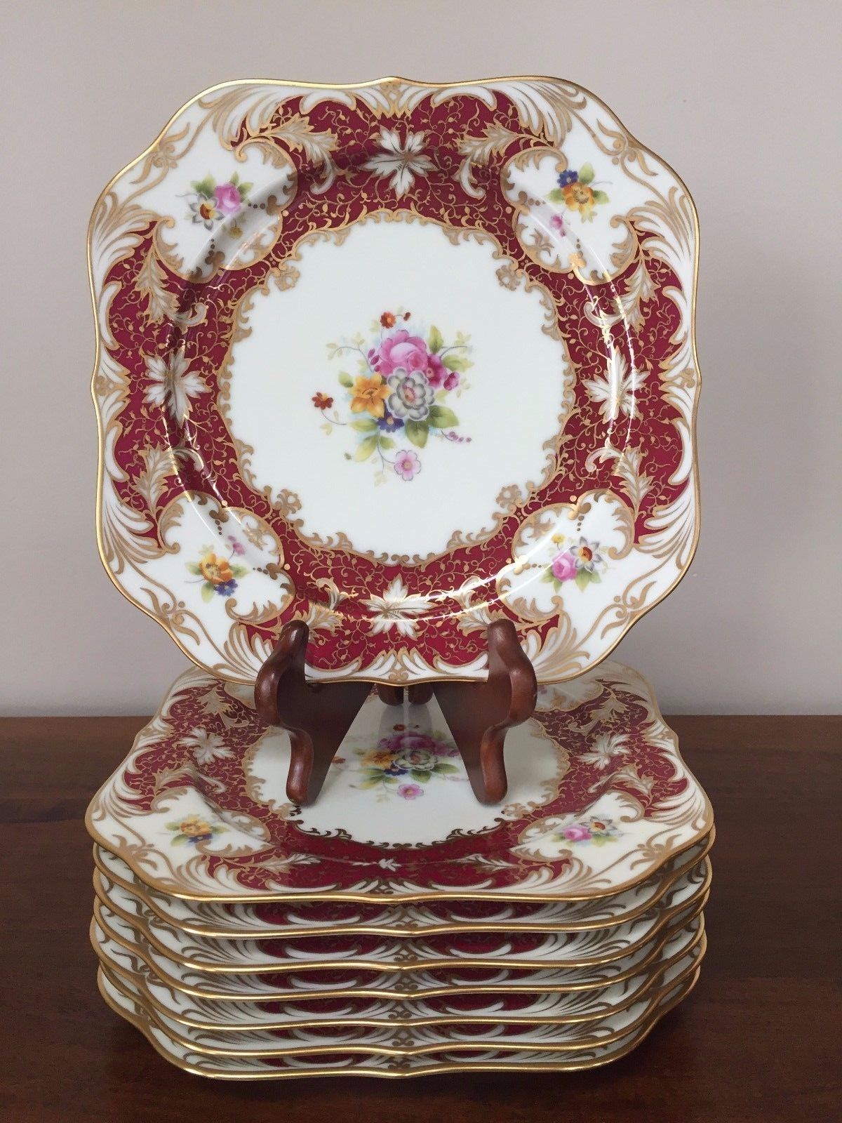 Set of 8 Noritake 8 ¼” SQUARE RED FLORAL Hand Painted Salad Luncheon Plates