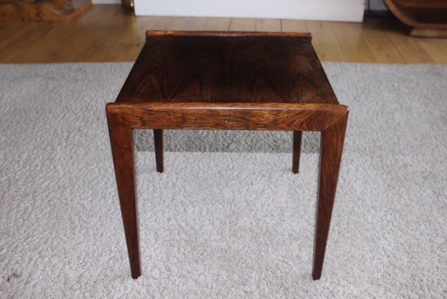 WOW, Stunning Vintage Retro Rosewood Occasional/Side/Lamp Table