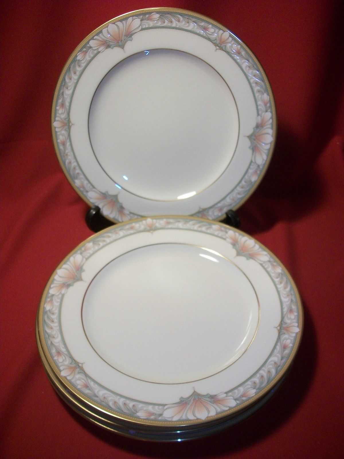 Noritake China Barrymore Set of 4 Dinner Plates