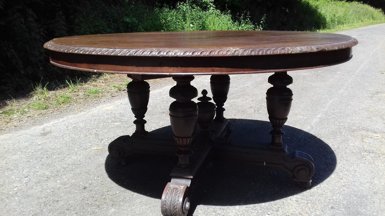 LARGE CARVED HEAVY  ANTIQUE FRENCH OAK EXTENDING TABLE GOES TO 3.5M/12FEET PLUS!