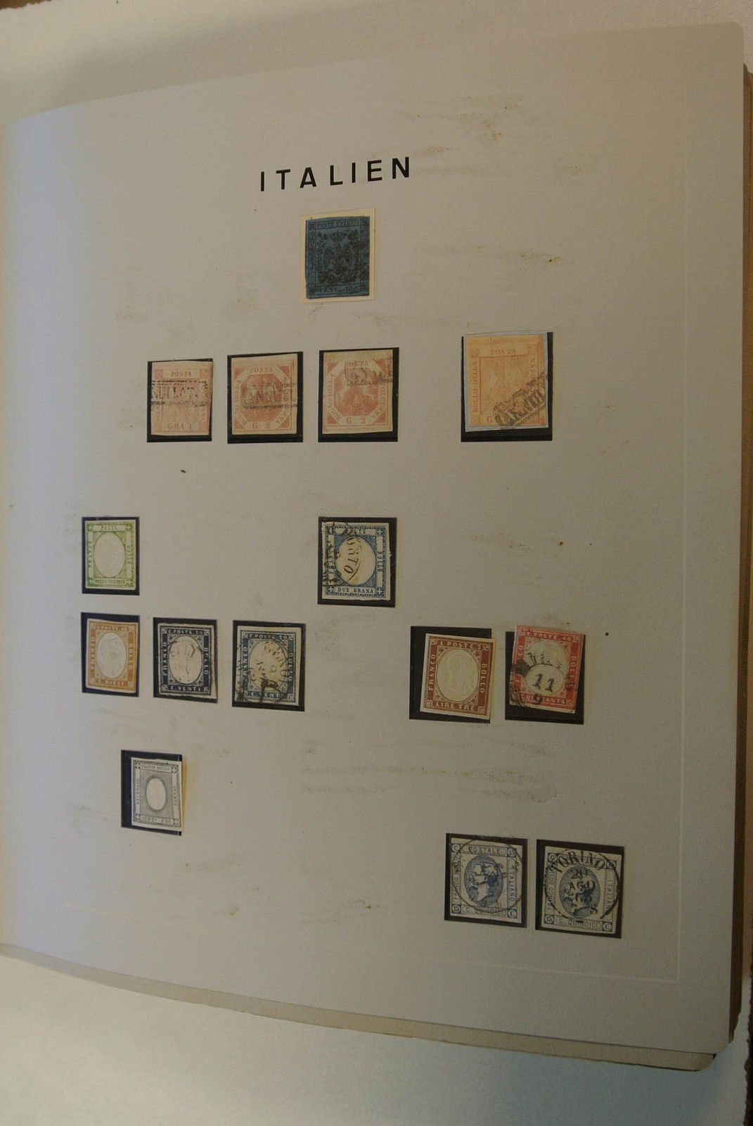 Lot 21547 Collection stamps of Italy 1860-1979.