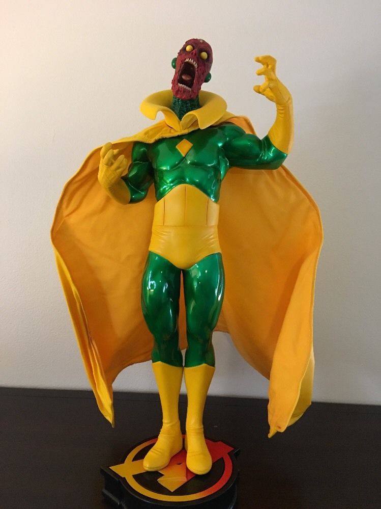 Vision Sideshow Exclusive Premium Figure Format Statue