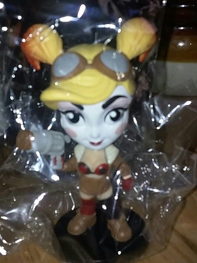 Lil DC Comics Bombshells - Series 2 Harley Quinn - New In Packaging