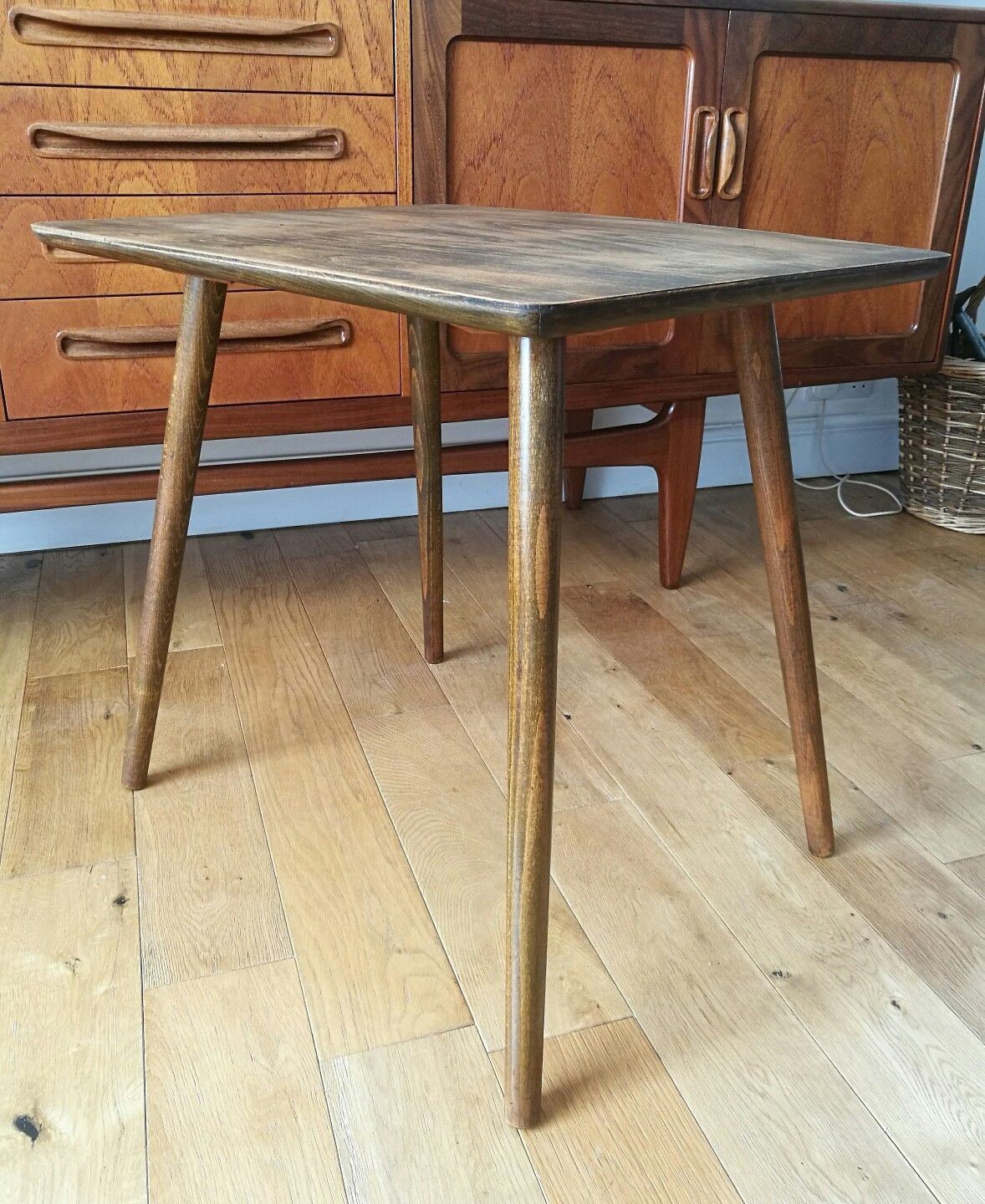 Superb Vintage Mid Century Modern Danish Side Lamp Table