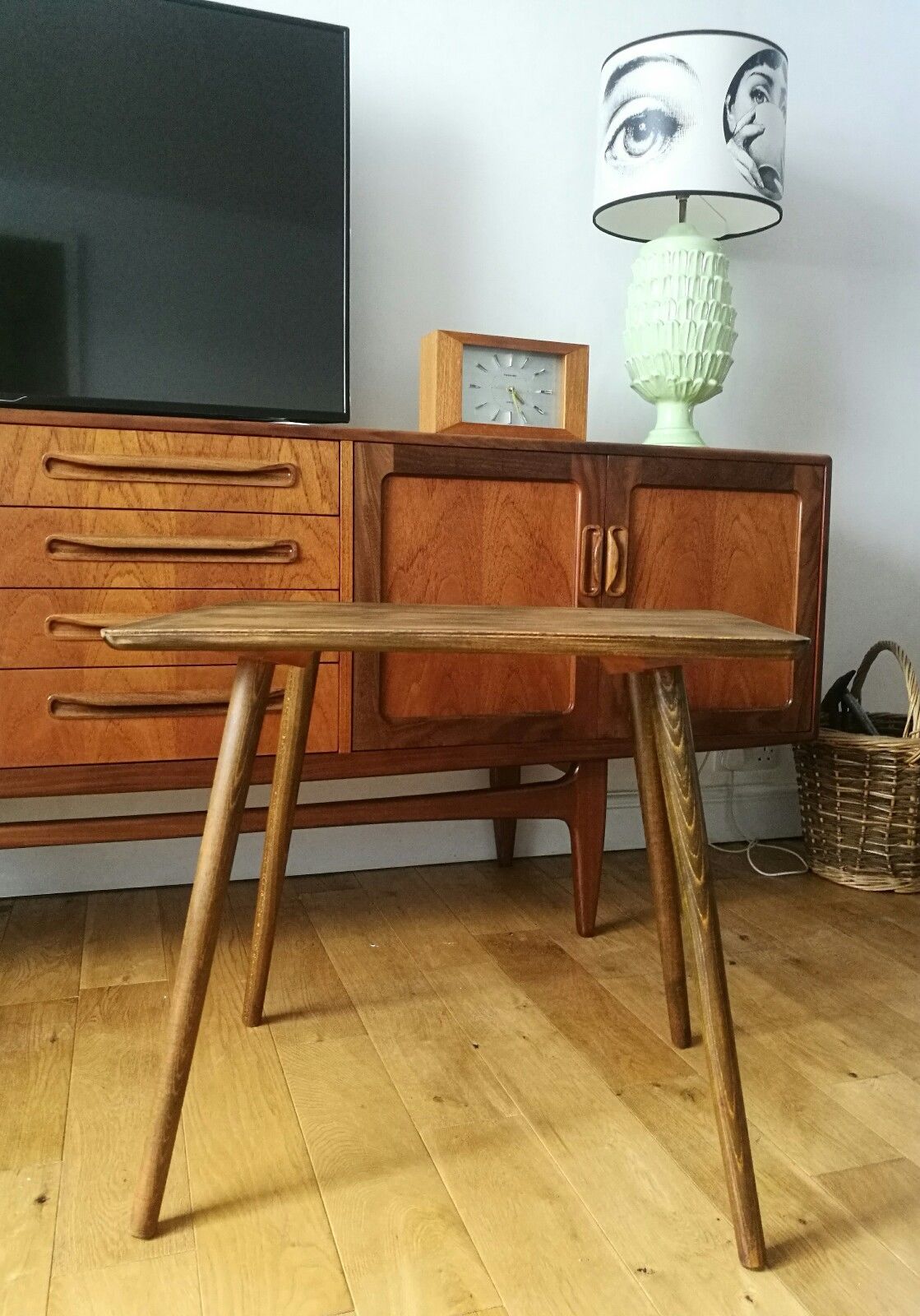 Superb Vintage Mid Century Modern Danish Side Lamp Table