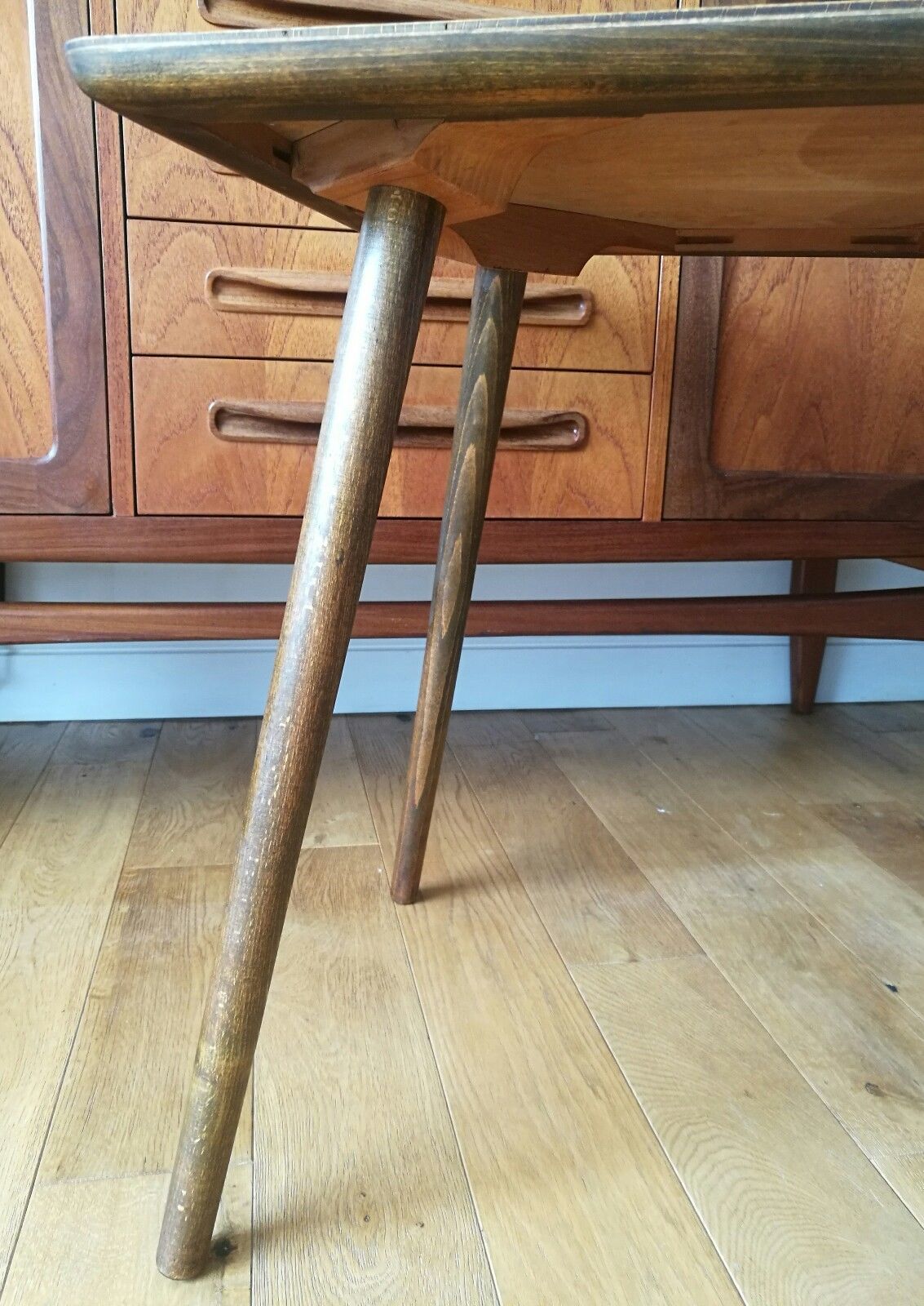 Superb Vintage Mid Century Modern Danish Side Lamp Table