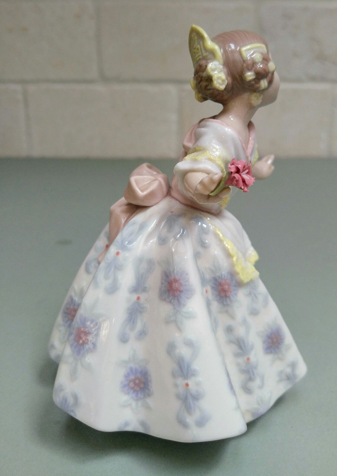 Lladro Figurine 5373 "Carmencita" Valencia Girl Mint In Box