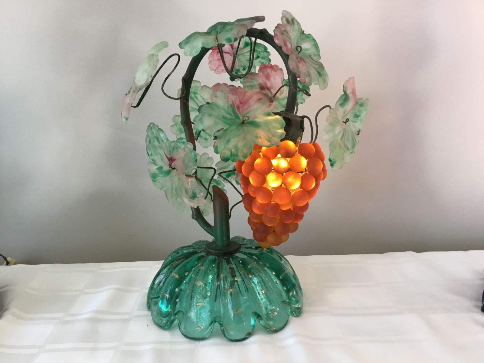 Vintage Art Nouveau Murano Glass Grape Cluster Fruit Figural Lamp