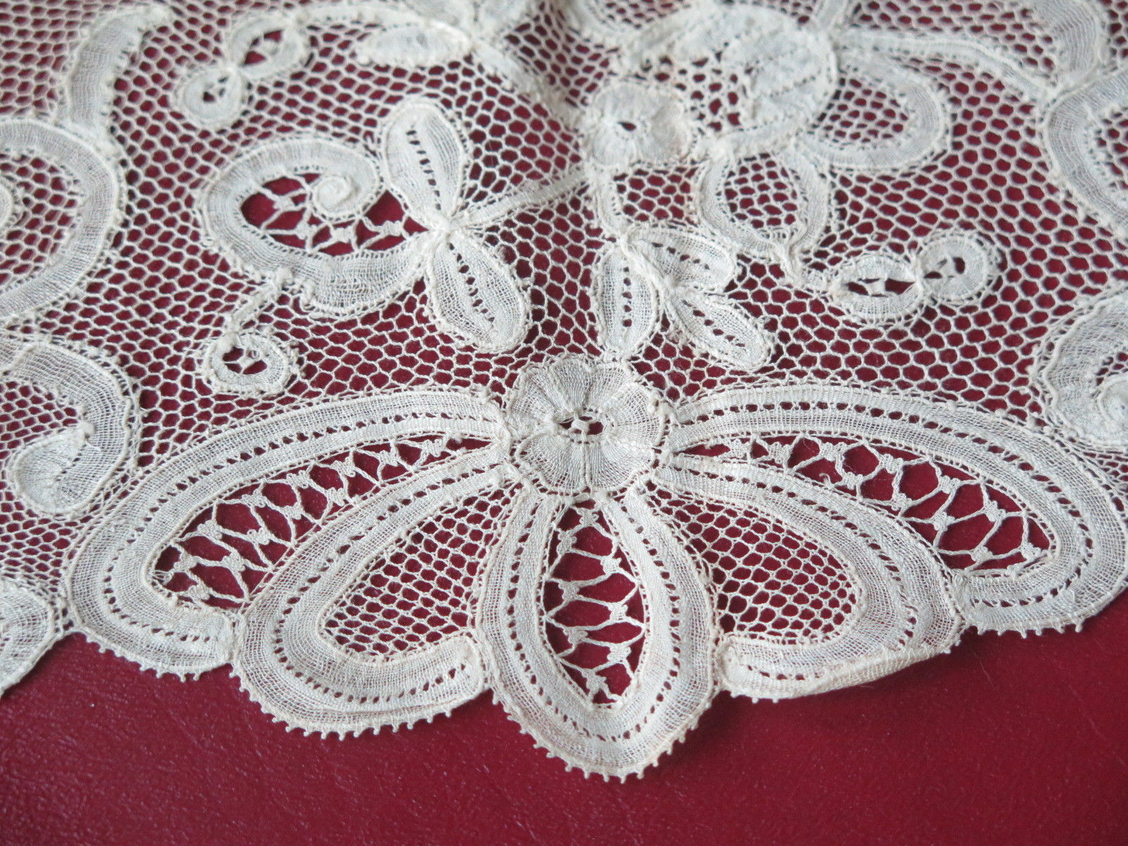 Vtg Antique Flanders Wide Handmade Lace Trim 19th Century Beautiful!