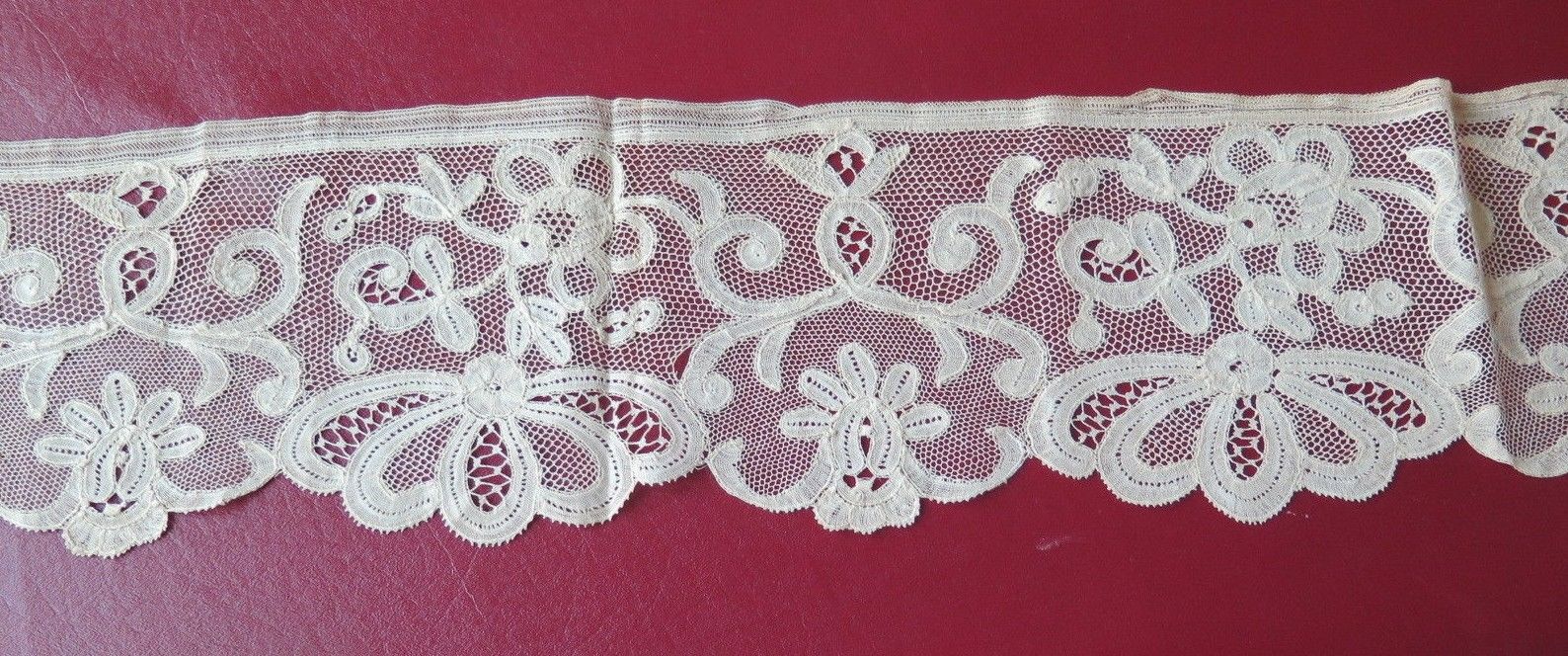 Vtg Antique Flanders Wide Handmade Lace Trim 19th Century Beautiful!