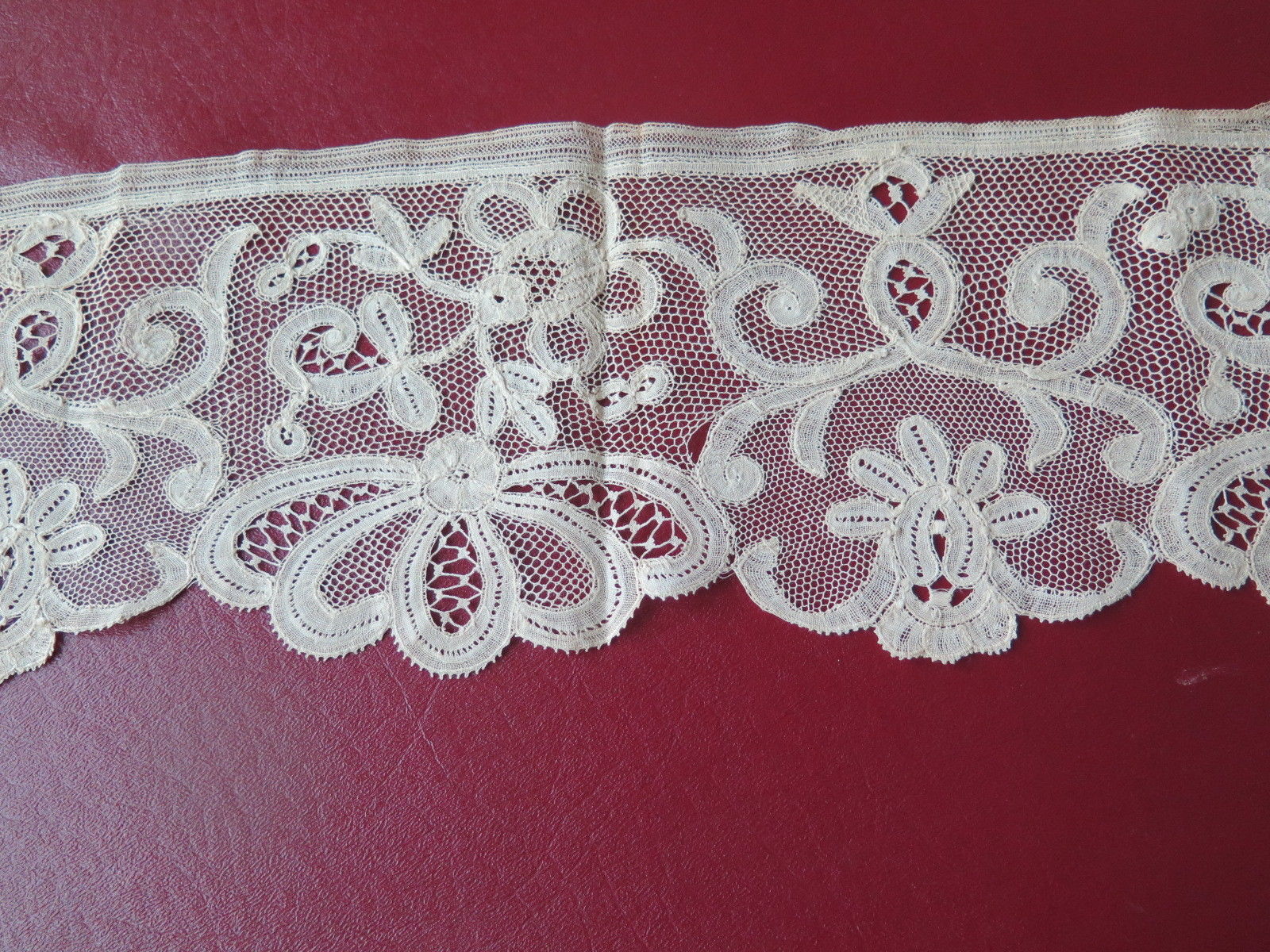 Vtg Antique Flanders Wide Handmade Lace Trim 19th Century Beautiful!