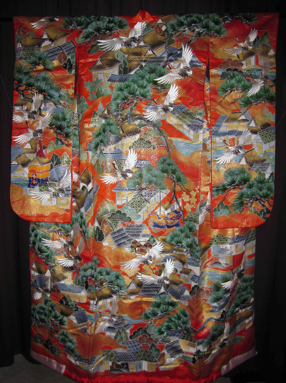 WALL HANGING ART KIMONO DECOR VINTAGE JAPANESE WEDDING UCHIKAKE Crane House Town