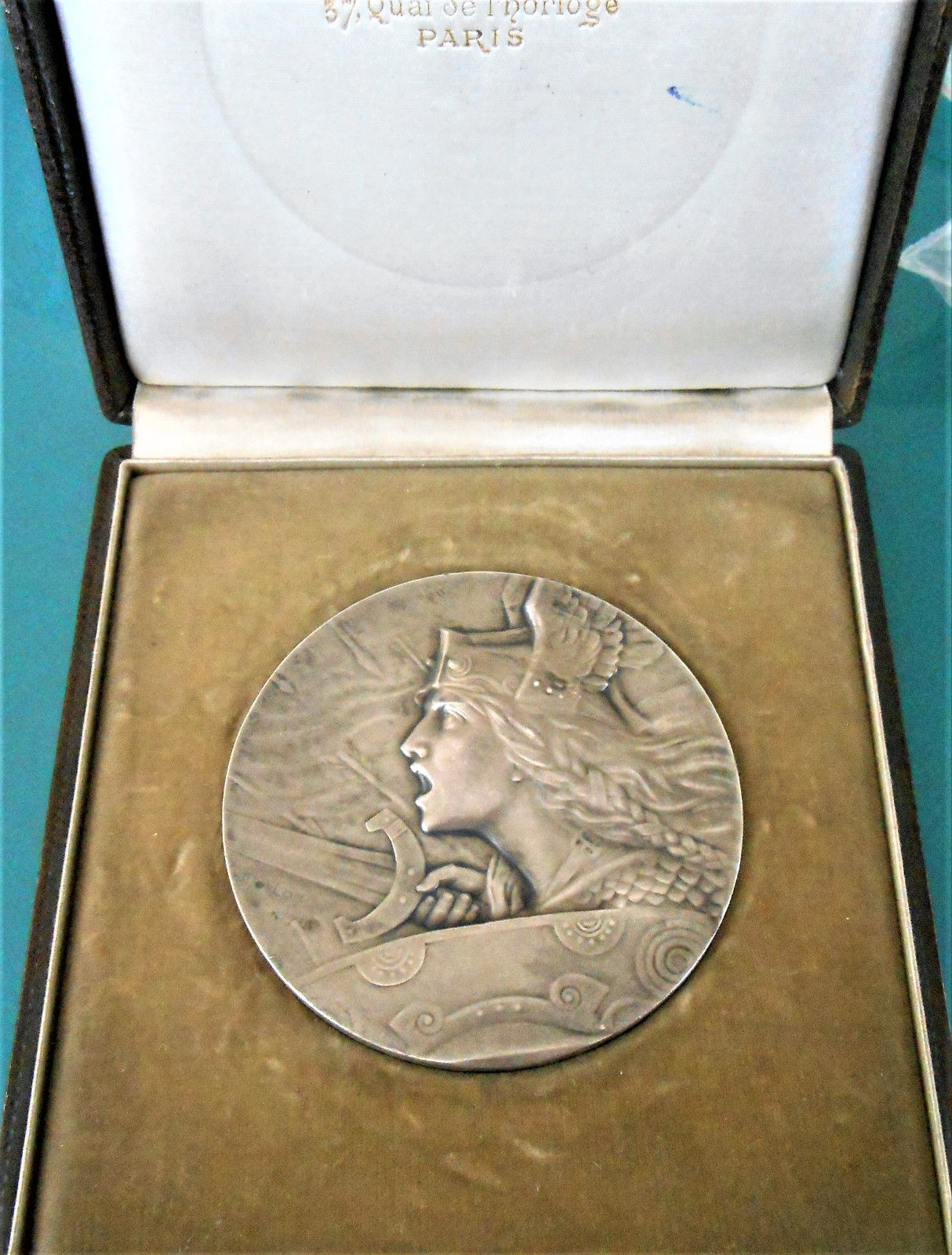 FRANCE-1909-FEMALE GALIC WARRIOR- SILVER ART NOUVEAU MEDAL by MORLON-VERY RARE