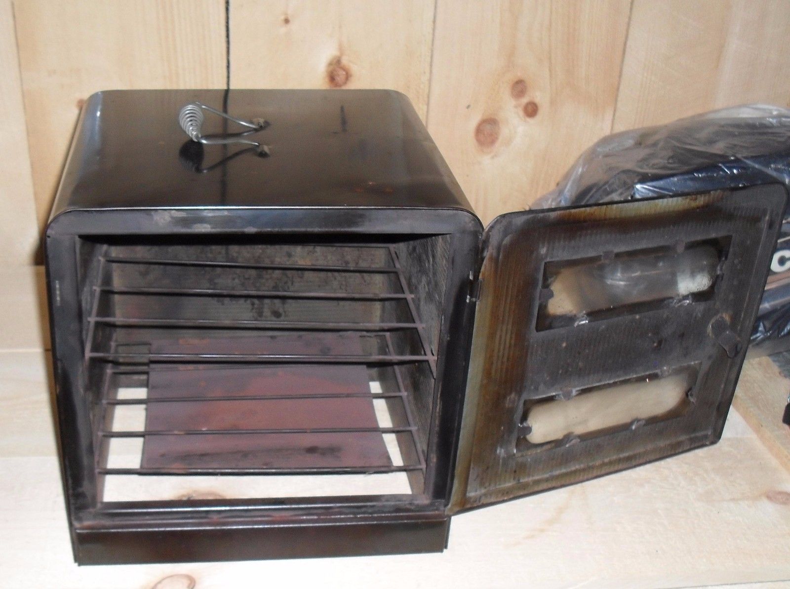 NICE OLD ANTIQUE STOVE TOP PIE OVEN - BOLO OVEN WITH GLASS DOOR TOP & BOTTOM