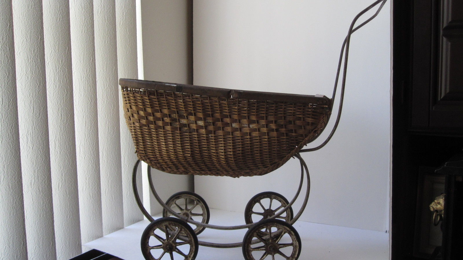 Antique doll stroller, very old, around 1925 "FINAL REDUCTION"