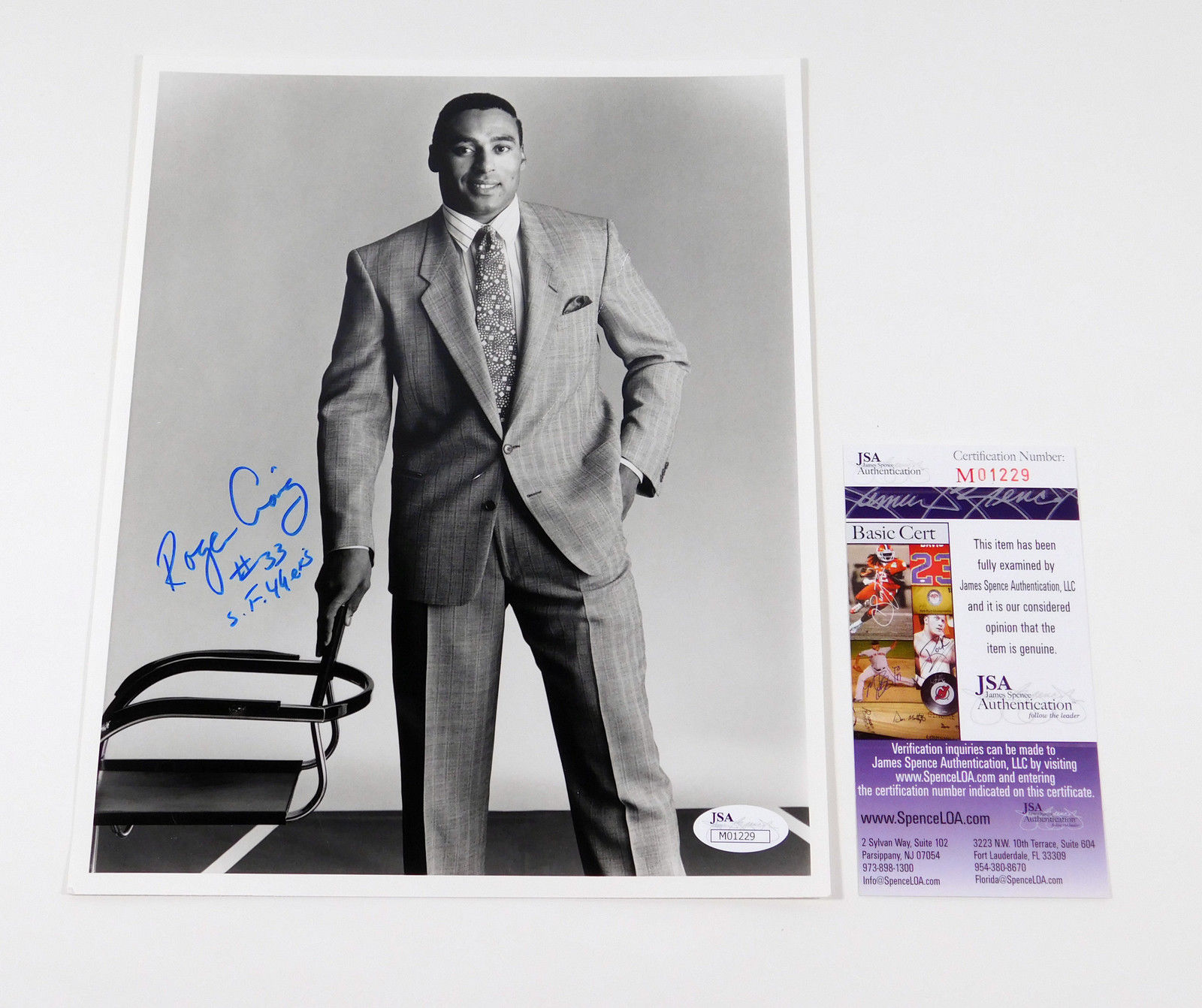 Roger Craig Signed 8 x 10 B & W Photo 49ers JSA Auto