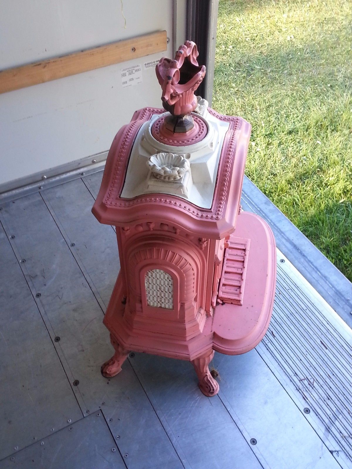 CHILD'S COAL BURNING STOVE, CIRCA 1900