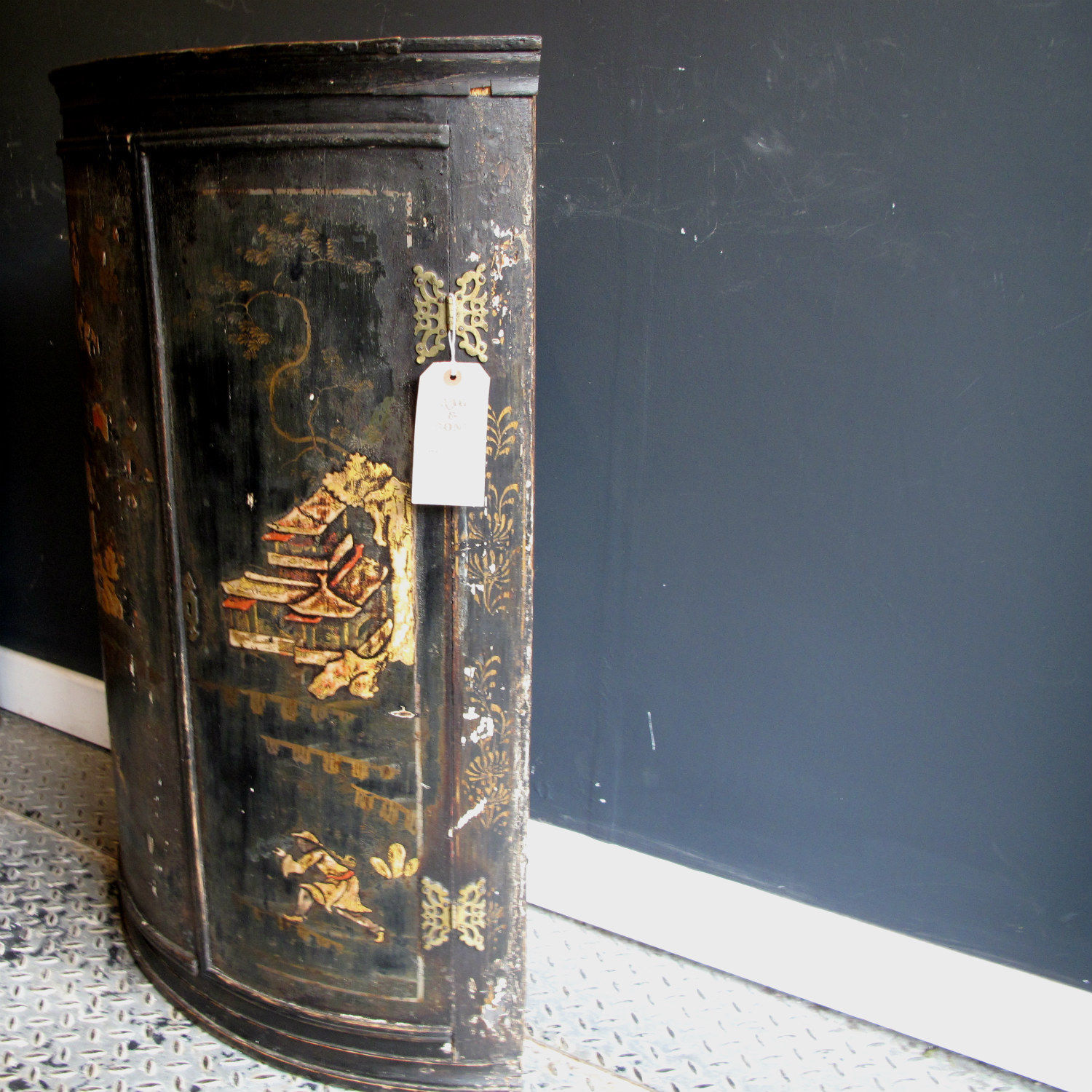 Japanese Lacquered Corner Cabinet - Antique 19th Century Ebonised Cupboard