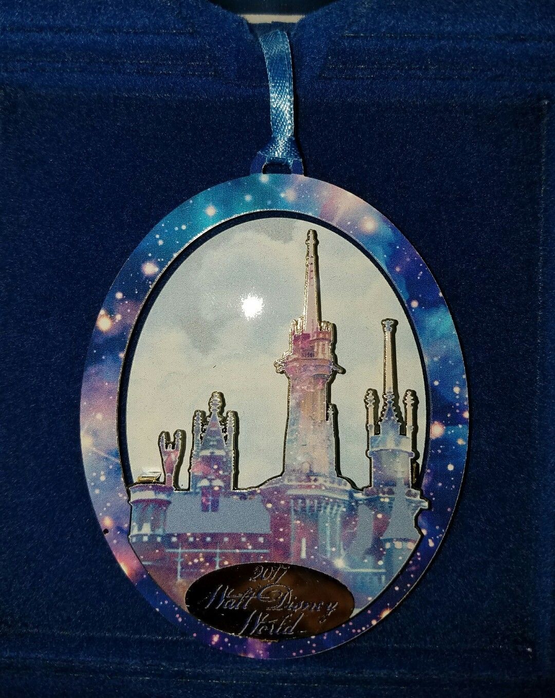 New Disney Parks 2017 Walt Disney World Cinderella Castle Disc Ornament 3D