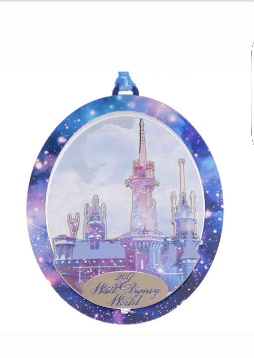 New Disney Parks 2017 Walt Disney World Cinderella Castle Disc Ornament 3D