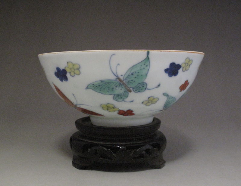 Fine Chinese Antique Dou-cai Porcelain bowl with Mark