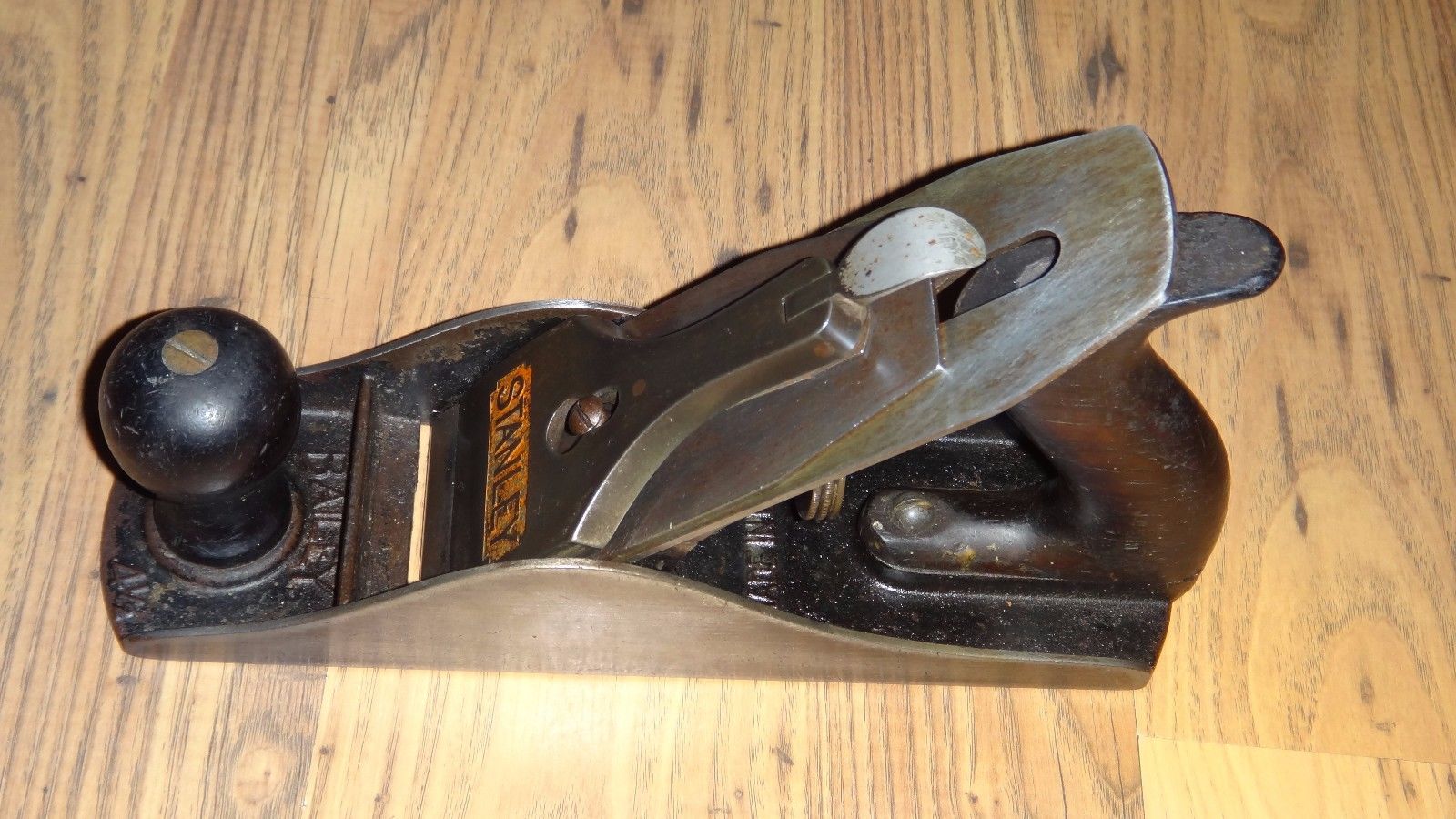 Vintage STANLEY BALLEY No.4 SMOOTHING PLANE.