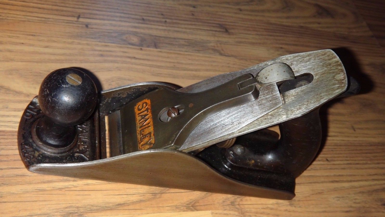 Vintage STANLEY BALLEY No.4 SMOOTHING PLANE.