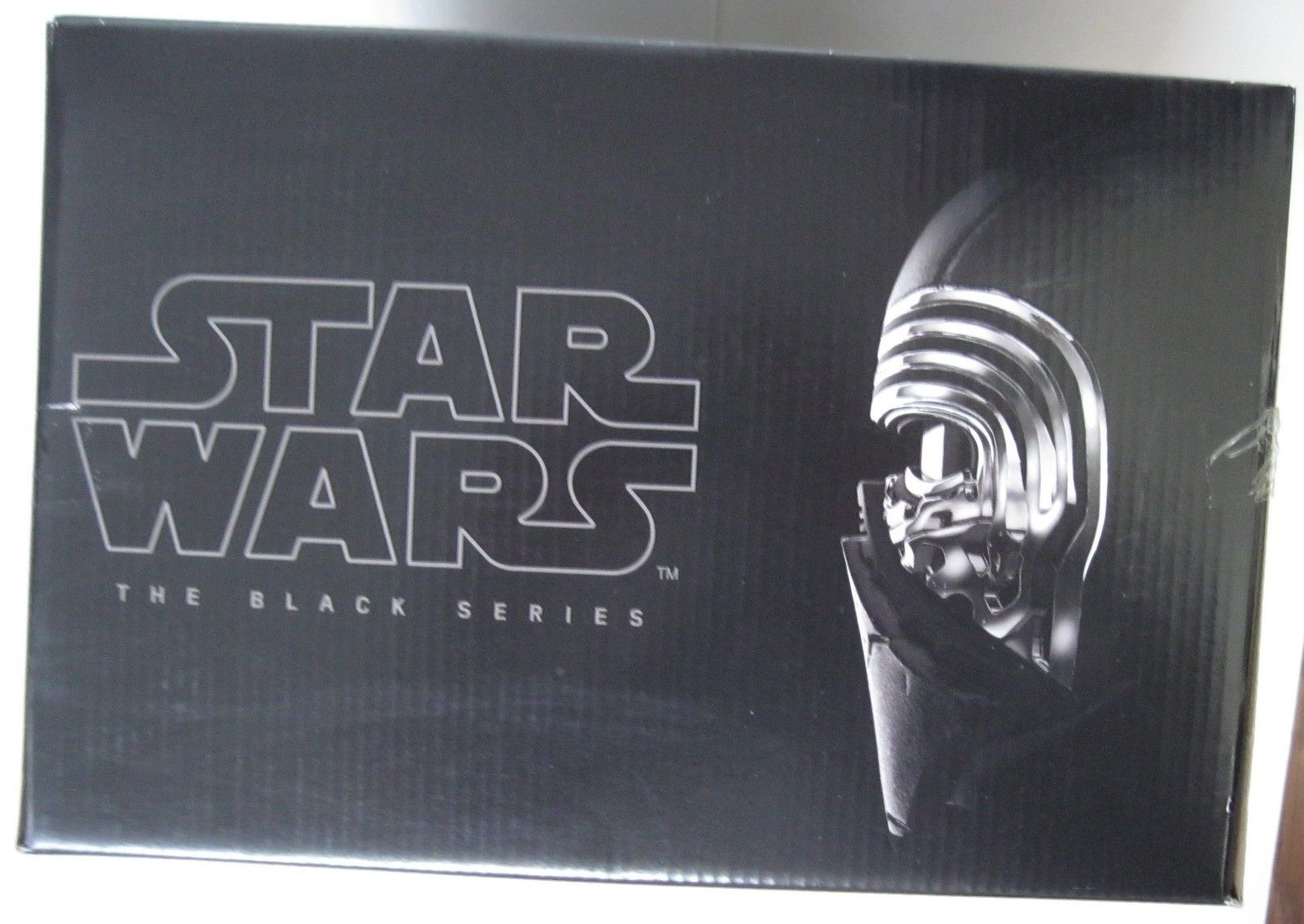 Hasbro Star Wars Kylo Ren Voice Changer Helmet Black Series Mask SEALED BOX