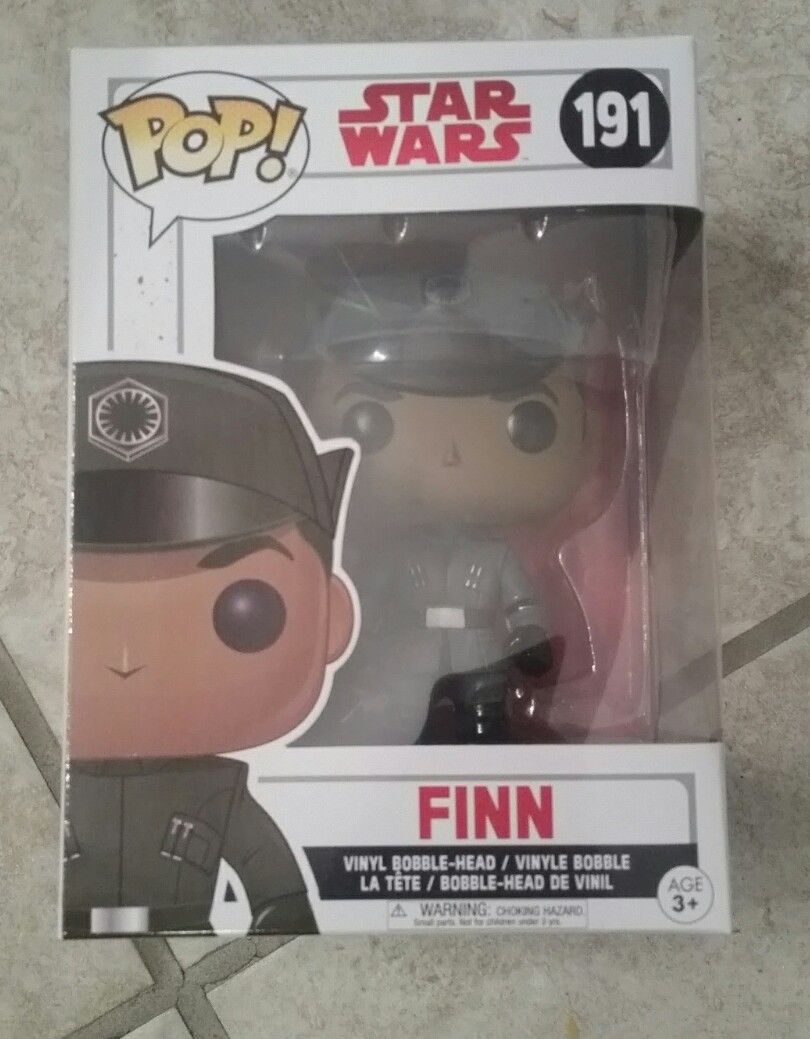 FINN Funko Pop Star Wars #191 The Last Jedi In Hand